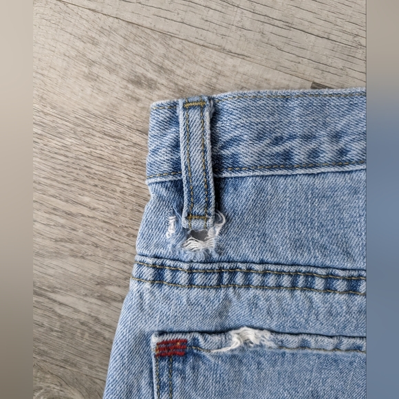 BDG Urban Outfitters Womens Mom High Rise Size 26 Blue Rolled Hem Jeans - Picture 6 of 7